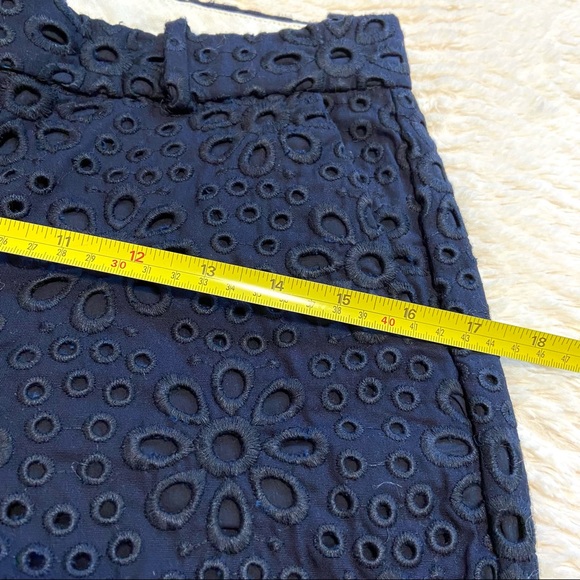 J CREW BNWT Navy Blue Cafe Capri Pinwheel Eyelet Lace Cropped Ankle Pants - Picture 8 of 11